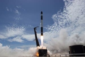 Perusahaan Startup “Rocket Lab” Berhasil Meluncurkan Roket Elektron Pertama ke Orbit Bumi