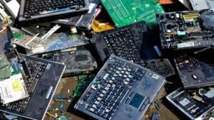 Berkenalan dengan Limbah Elektronik (E-Waste), Sisi Lain Kemajuan Teknologi