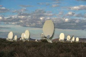 Afrika Selatan Resmikan “MeerKAT”, Bagian dari Teleskop Radio Terbesar dan Terkuat di Dunia