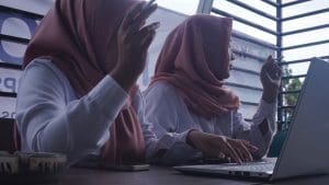 Gadis Perokok: Merokok dan Dampaknya Terhadap Kesehatan Perempuan