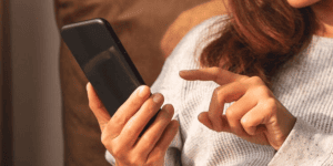 Hubungan antara Narsisme dan Perilaku Cyberbullying Berdasarkan Riset Terbaru