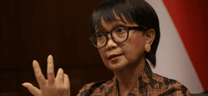 Retno Marsudi: Menteri Luar Negeri Indonesia yang Berdedikasi
